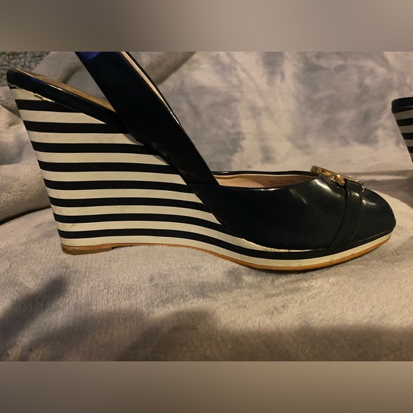 MK Black and White Stripe Heel size 5.5 - Picture 3 of 7